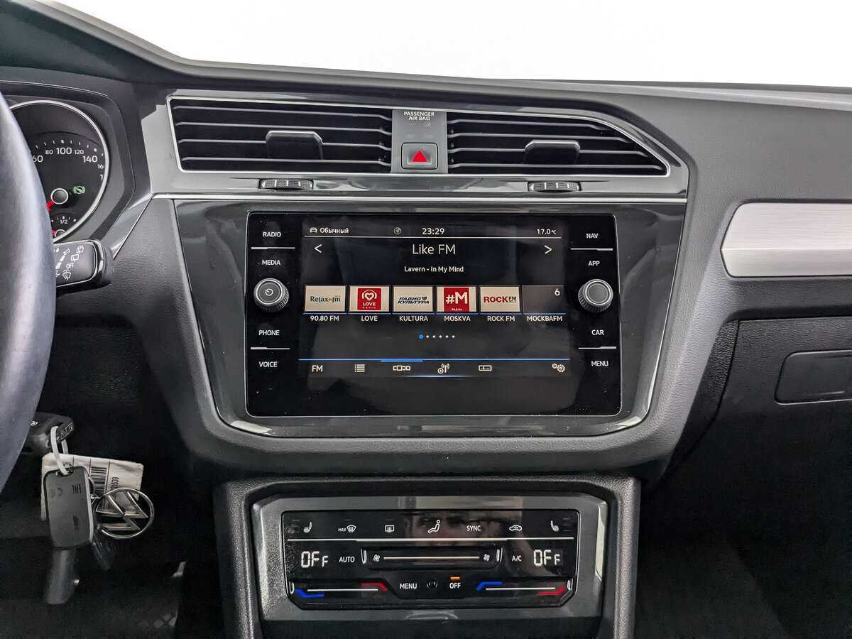 Volkswagen Tiguan, 2021 Фото №13