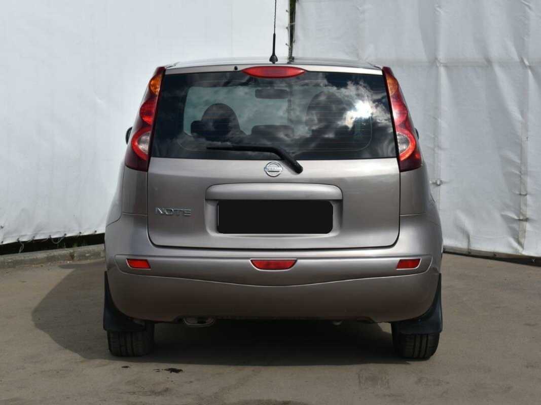 Nissan Note, 2011 Фото №6
