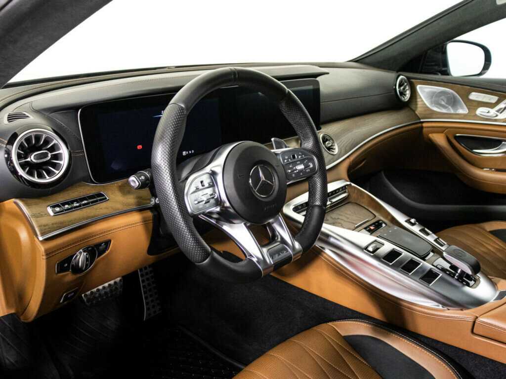 Mercedes-Benz AMG GT 43, 2019 Фото №11