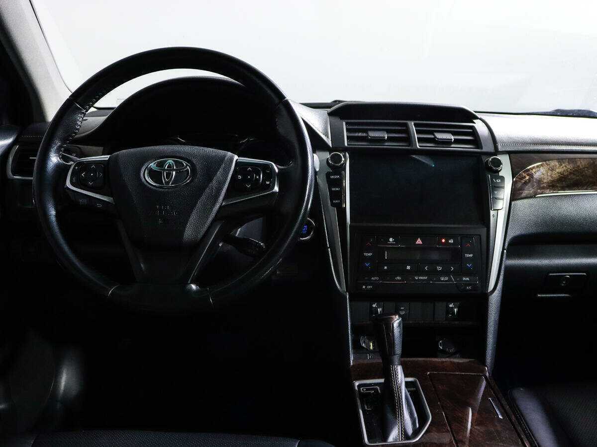 Toyota Camry, 2018 Фото №10