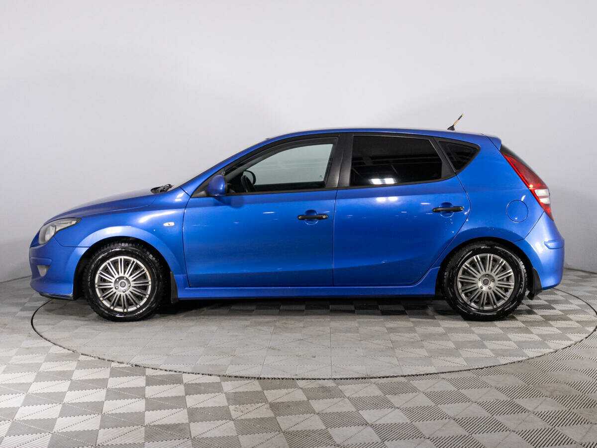 Hyundai i30, 2010 Фото №8