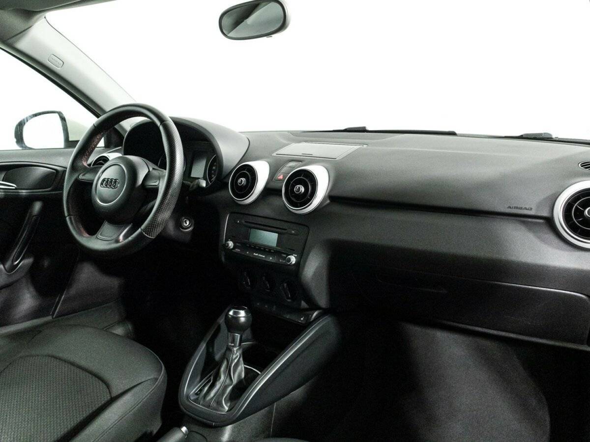 Audi A1, 2010 Фото №9