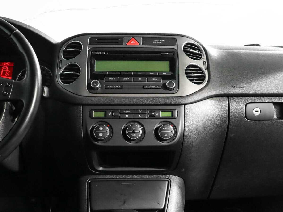 Volkswagen Tiguan, 2009 Фото №11