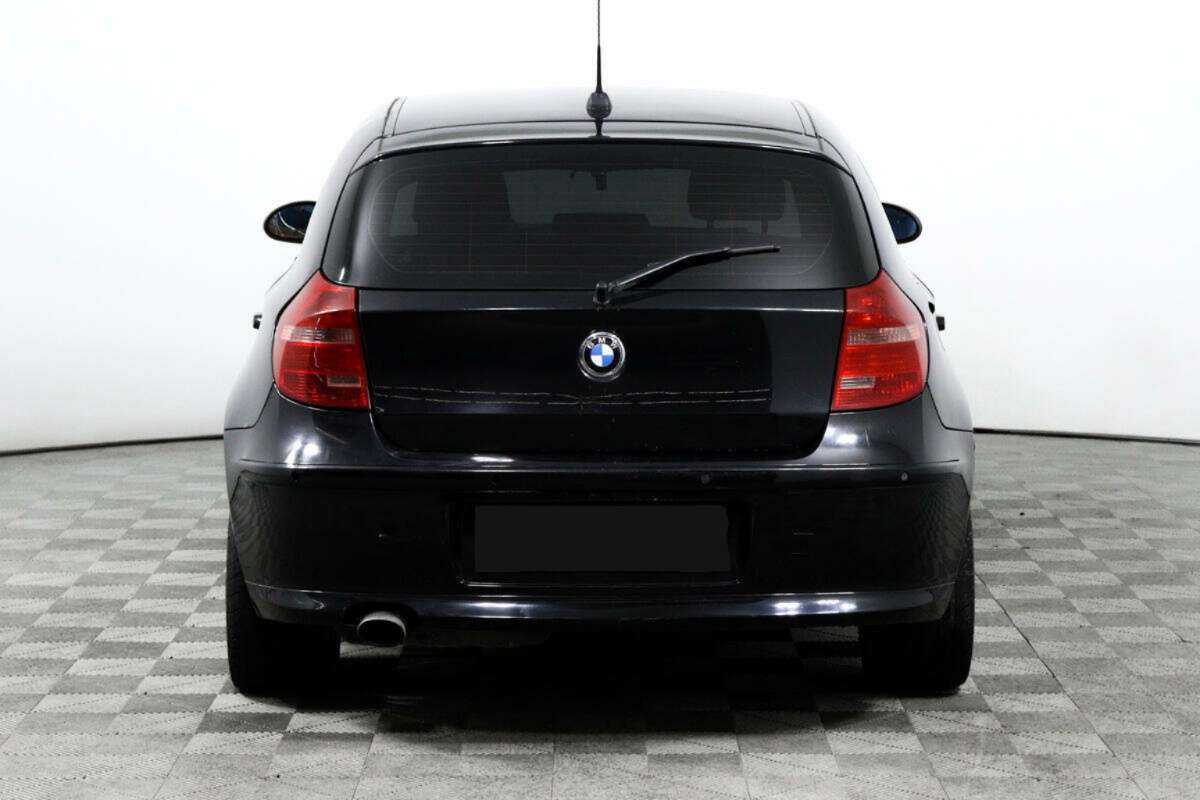 BMW 1 серии 120i, 2009 Фото №6