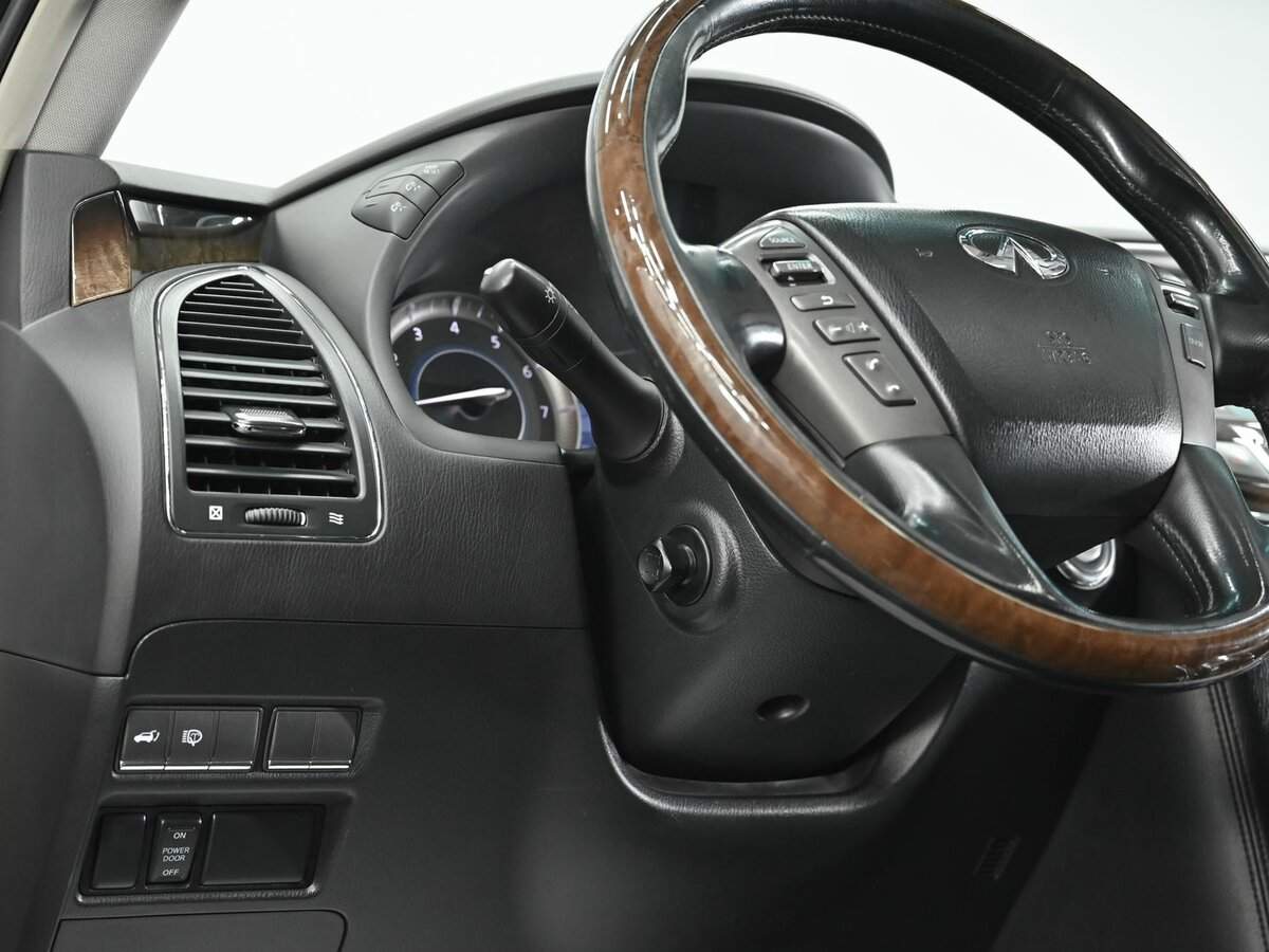 Infiniti QX80, 2013 Фото №8