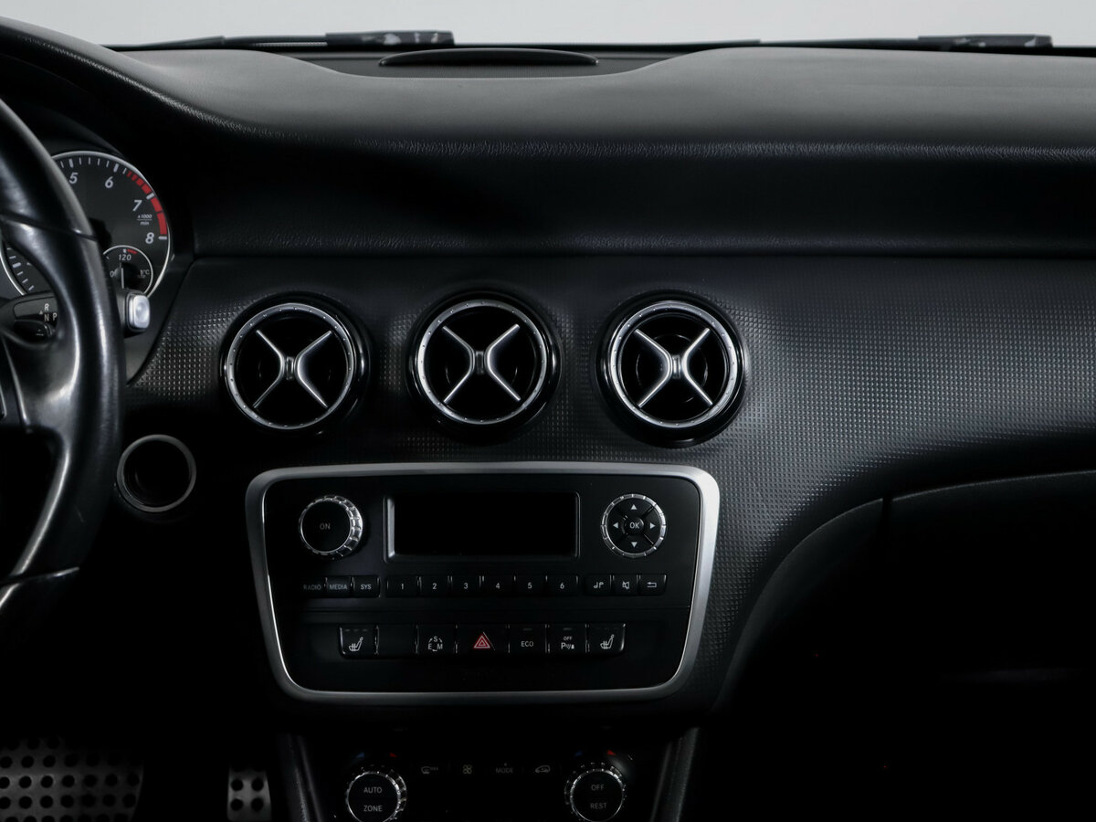 Mercedes-Benz A-Класс 180 III (W176), 2013 Фото №11