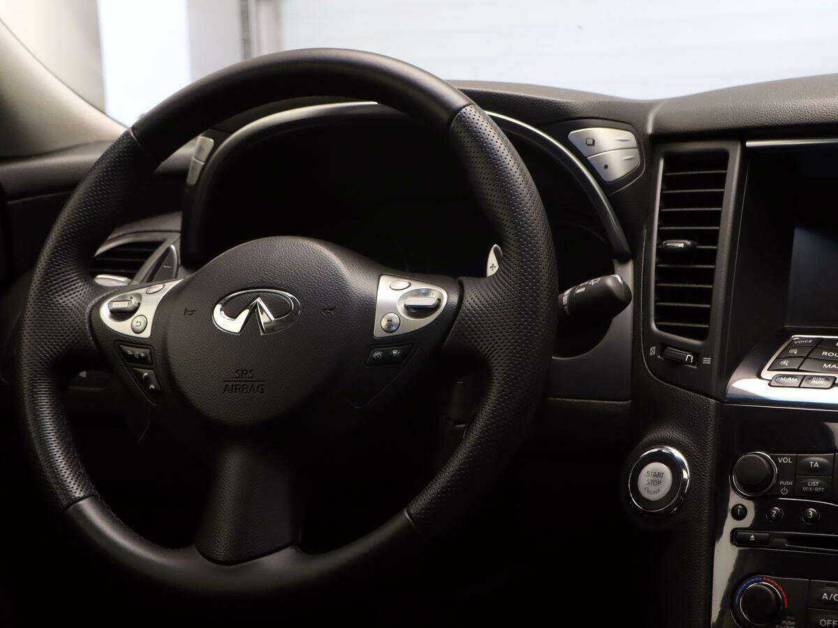 Infiniti FX37, 2010 Фото №8
