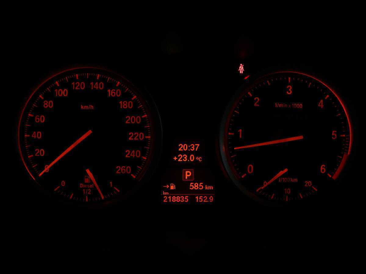 BMW X5 M50d, 2012 Фото №11