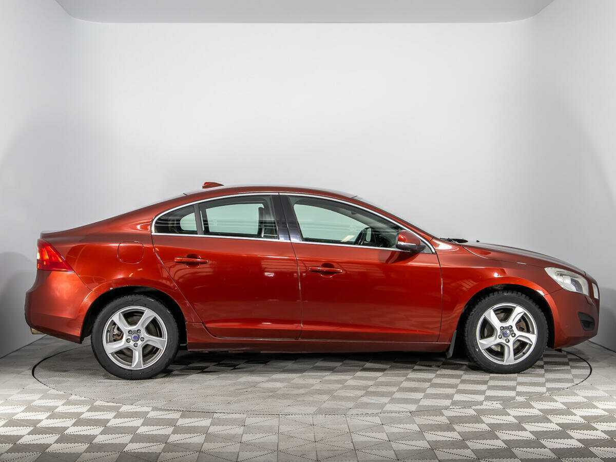 Volvo S60, 2011 Фото №3