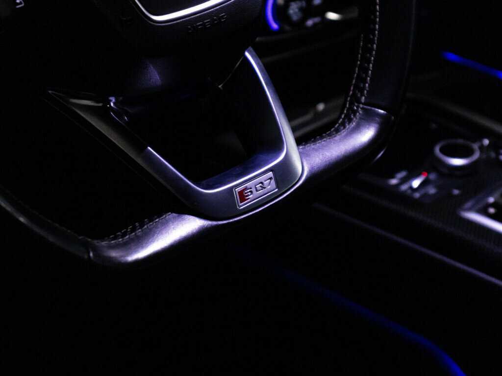 Audi SQ7, 2018 Фото №30