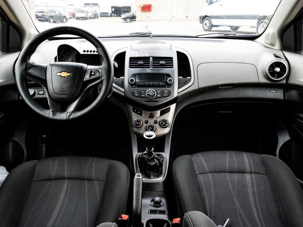 Chevrolet Aveo, 2013 Фото №8