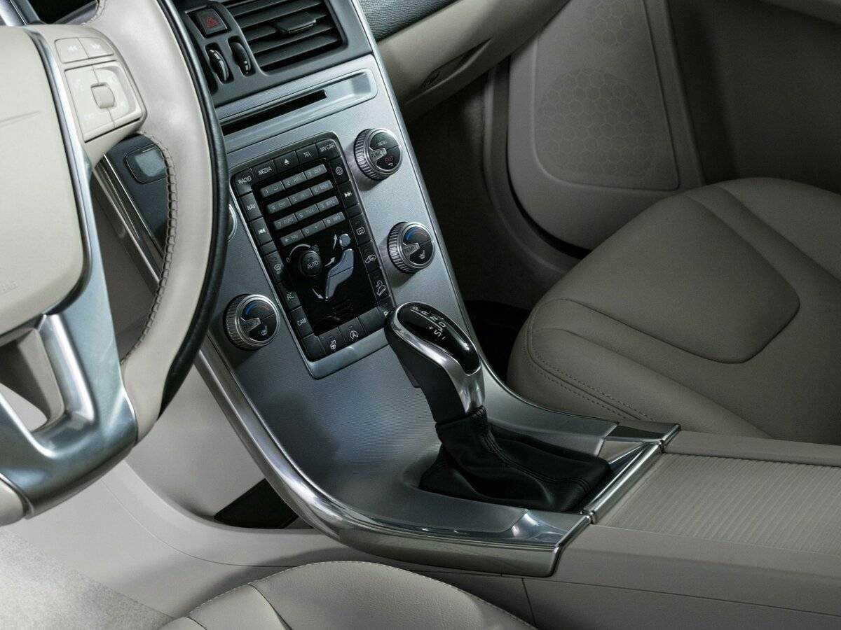 Volvo XC60, 2016 Фото №14
