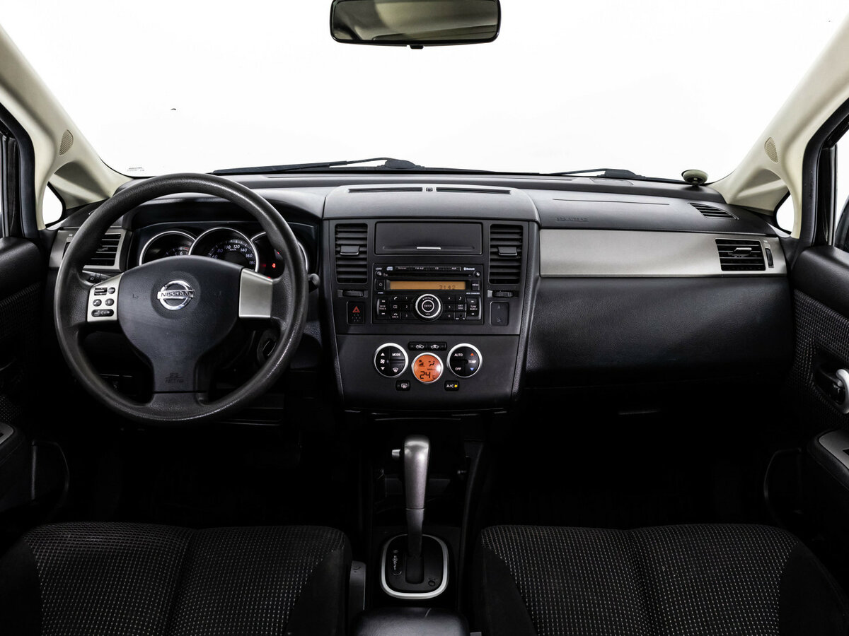 Nissan Tiida I, 2010 Фото №8