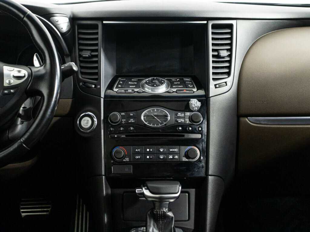 Infiniti FX30d, 2013 Фото №14