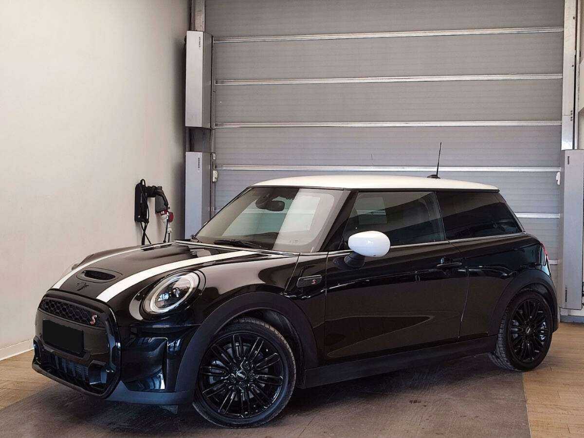 Mini Hatch Cooper S, 2021 Фото №1