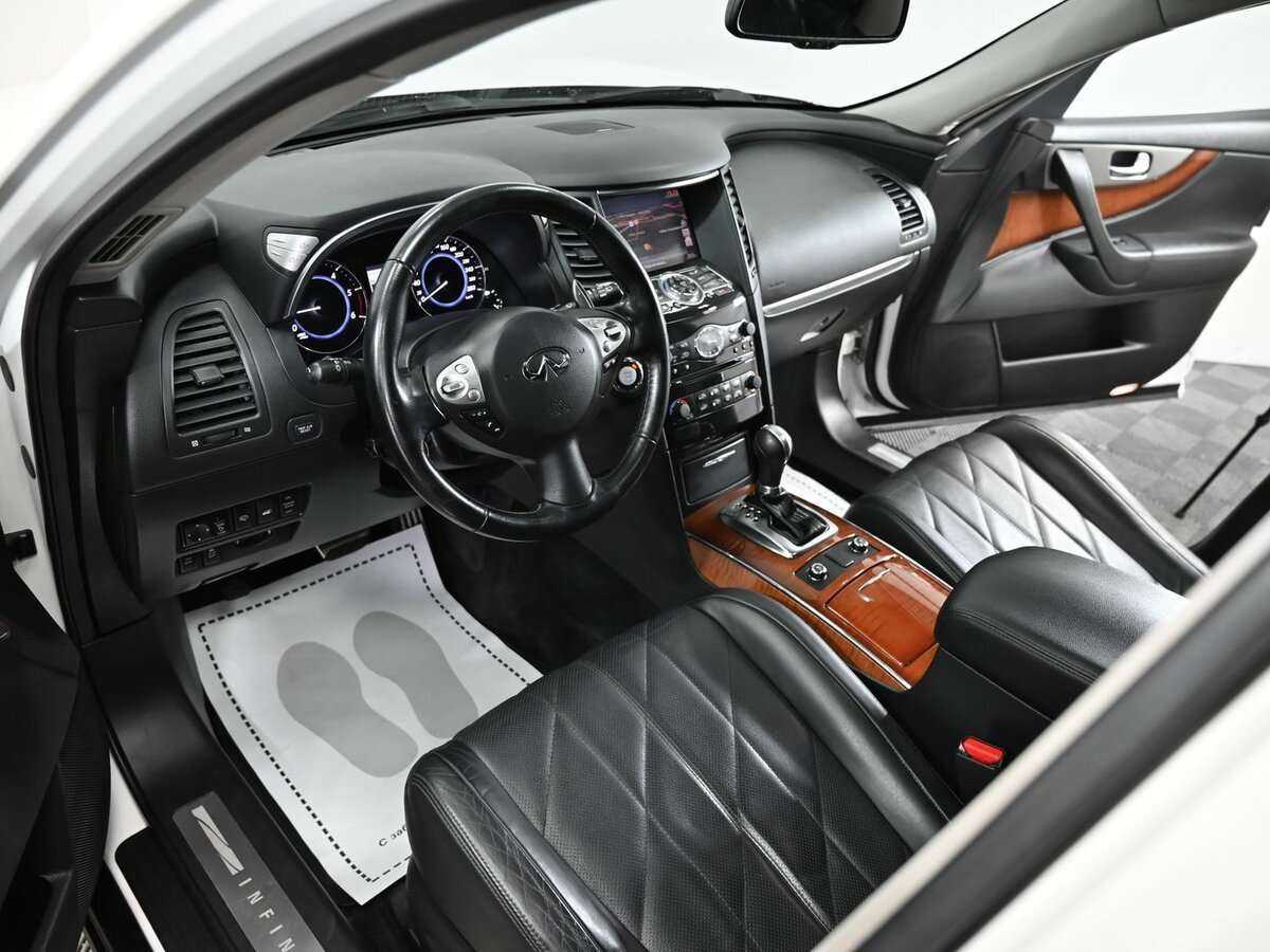 Infiniti FX30d, 2012 Фото №10