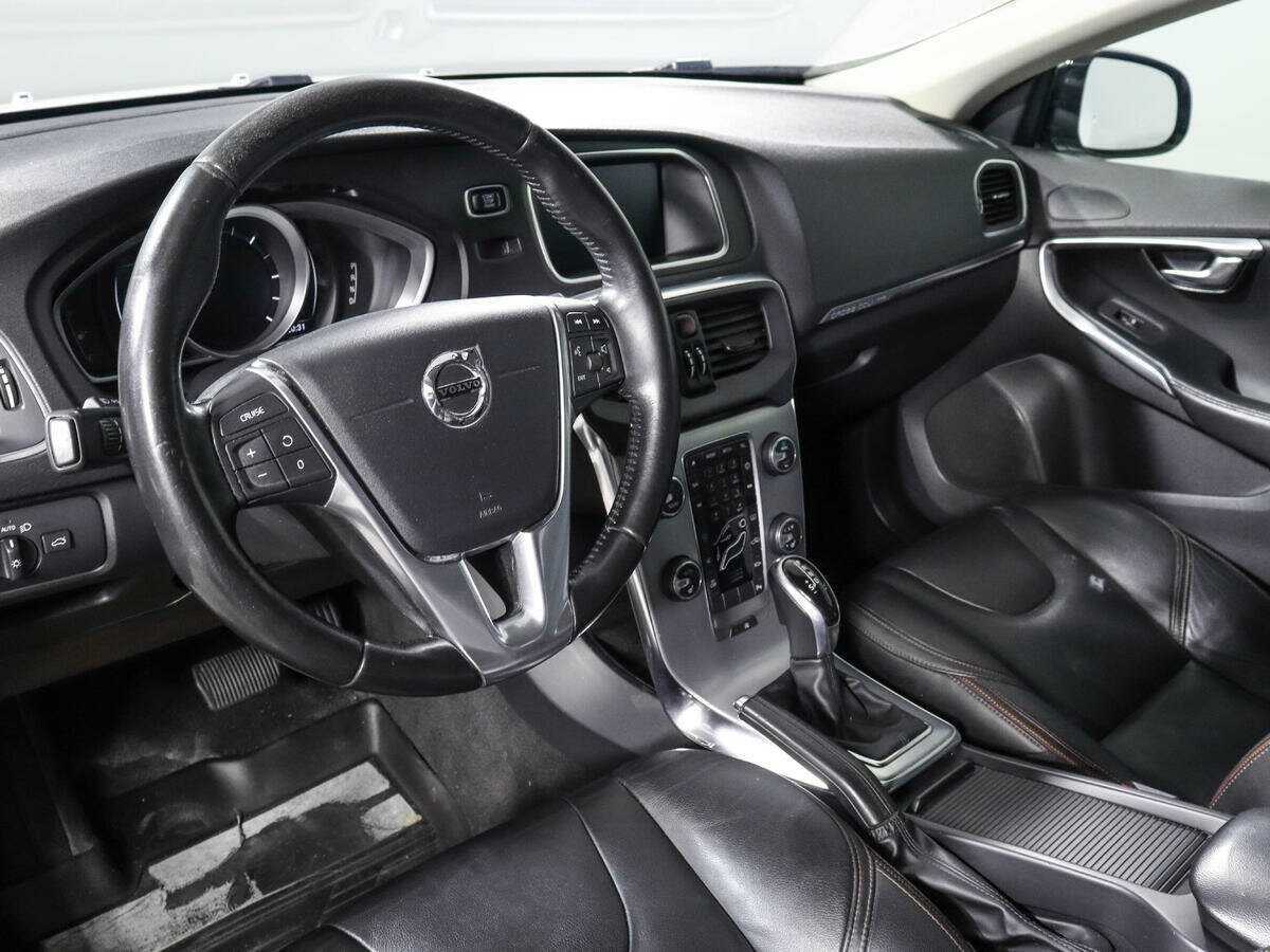 Volvo V40 Cross Country, 2016 Фото №12