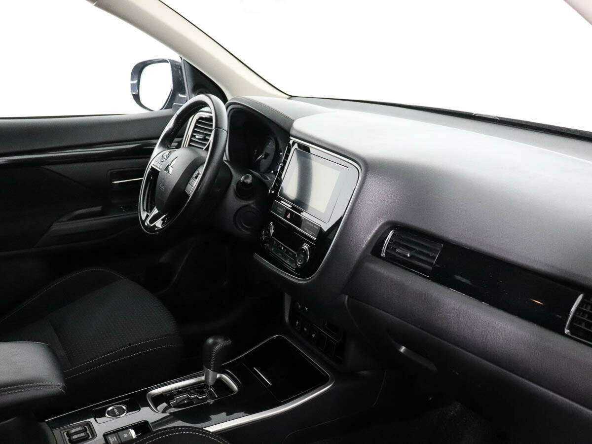 Mitsubishi Outlander, 2018 Фото №7