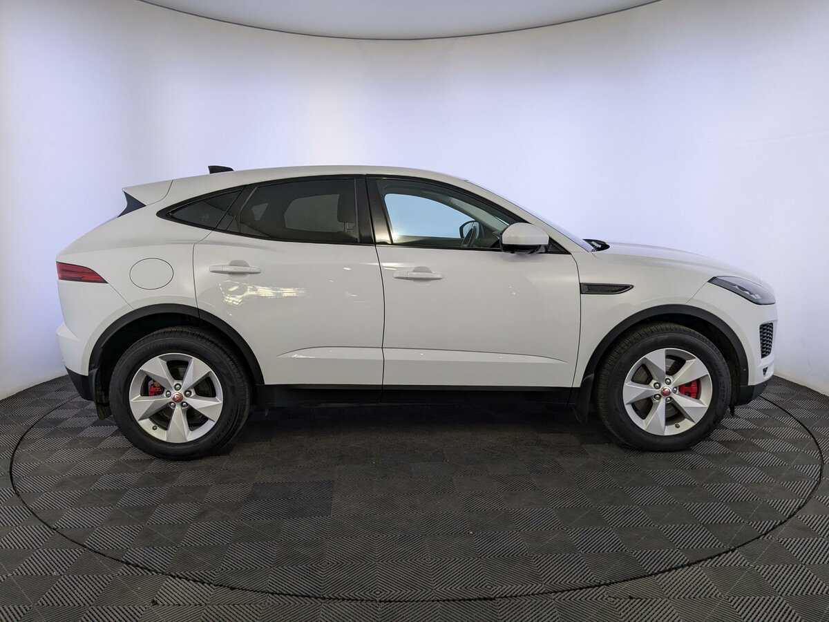 Jaguar E-Pace, 2019 Фото №4