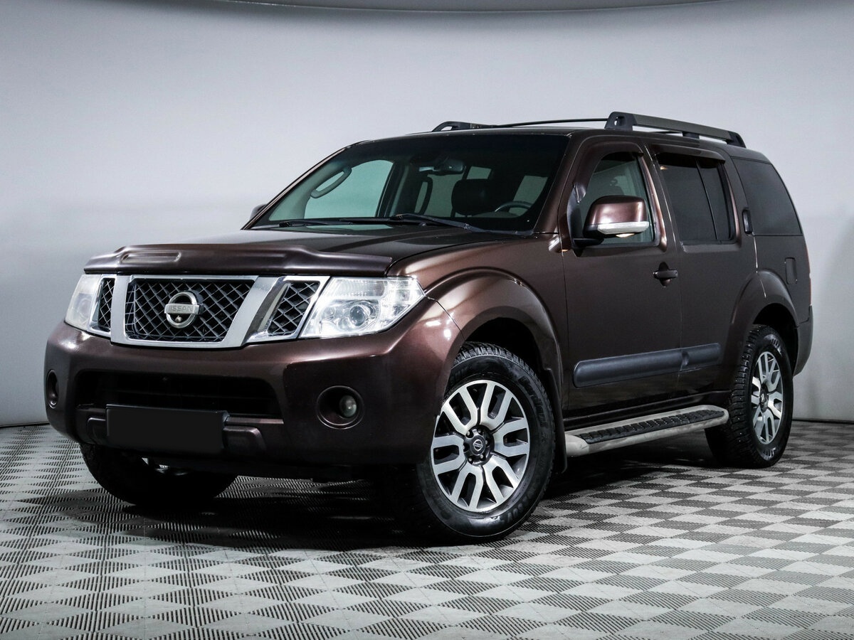 Nissan Pathfinder III Рестайлинг, 2010 Фото №1