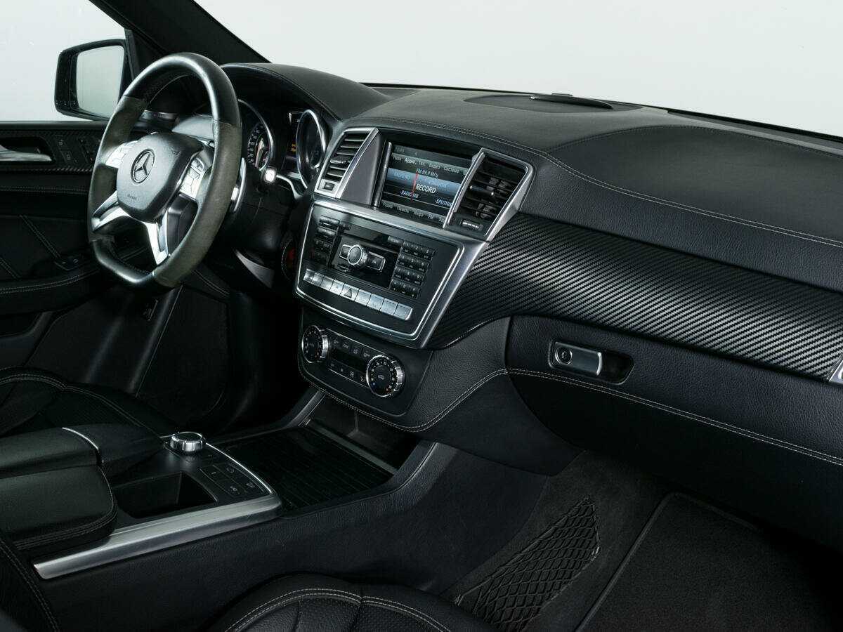 Mercedes-Benz M-Класс AMG 63 AMG, 2012 Фото №8