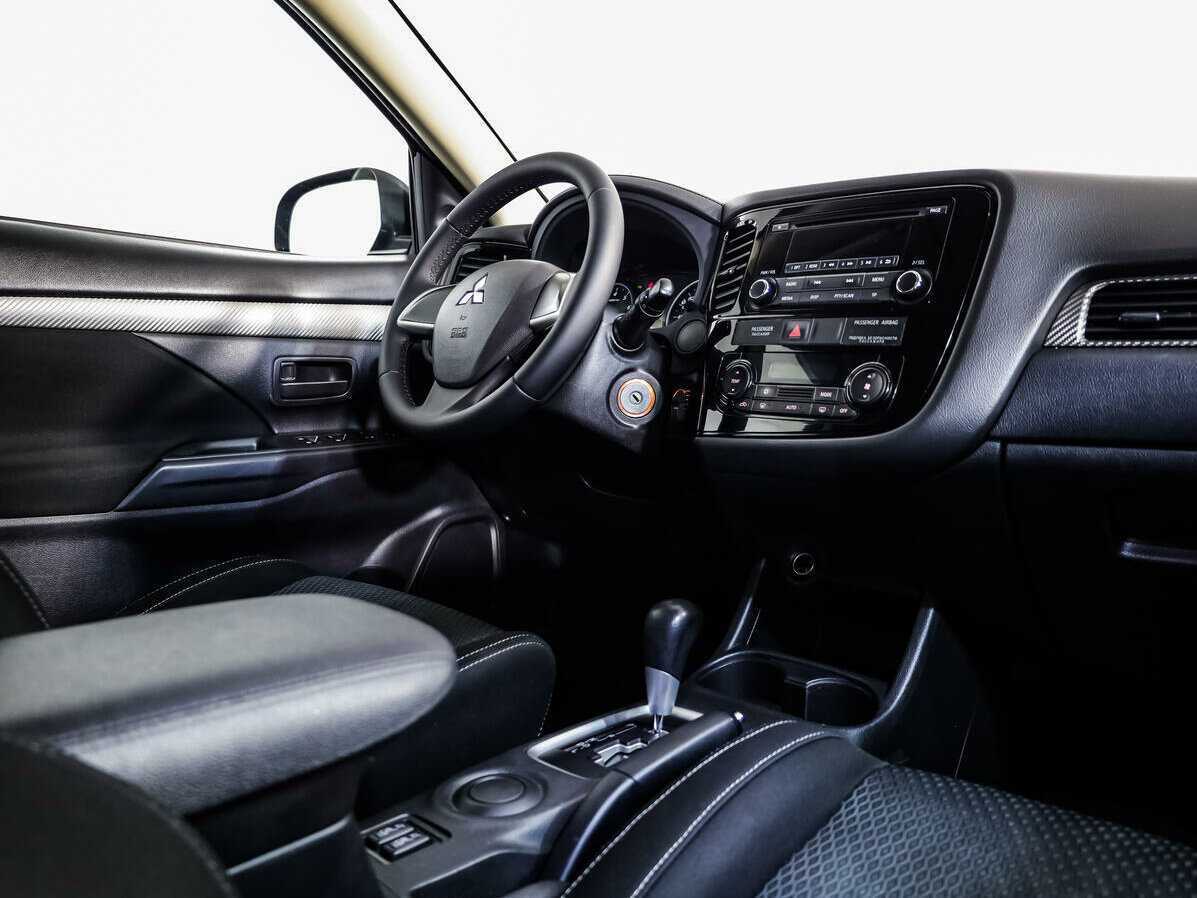 Mitsubishi Outlander, 2015 Фото №8