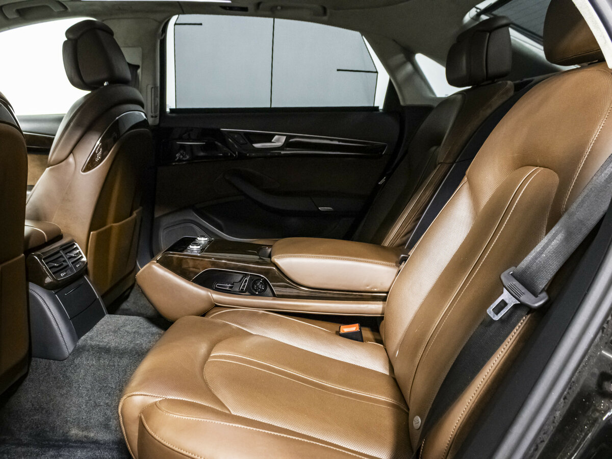 Audi A8 Long III (D4) Рестайлинг, 2014 Фото №8