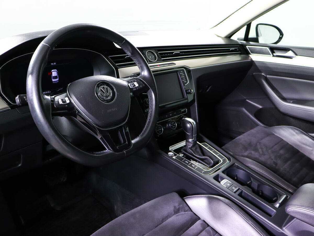 Volkswagen Passat, 2016 Фото №12