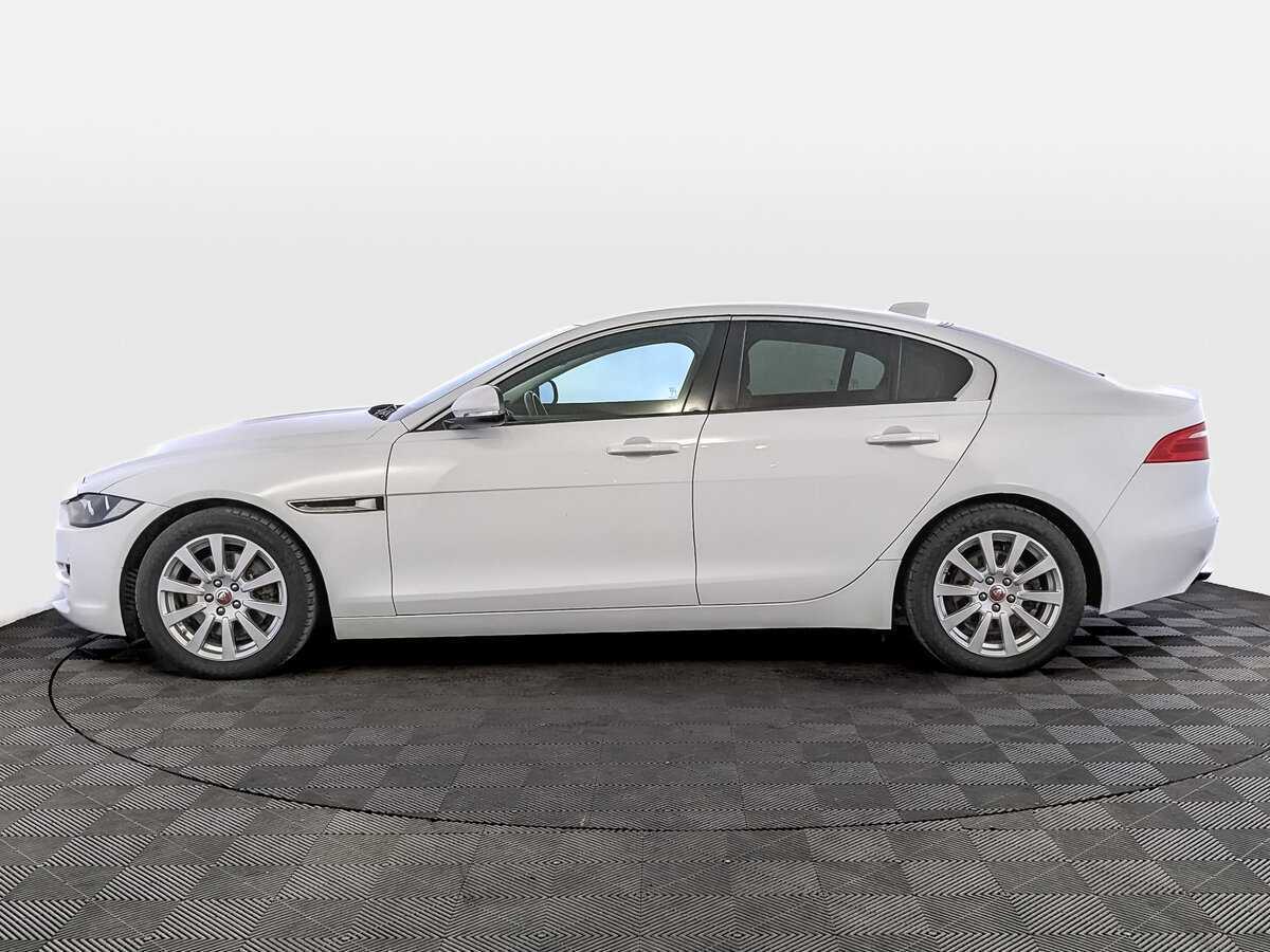 Jaguar XE, 2017 Фото №8