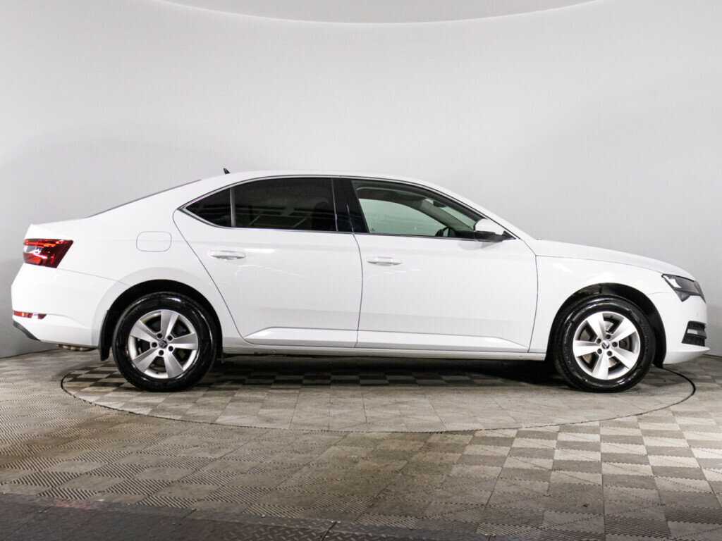 Skoda Superb, 2021 Фото №4