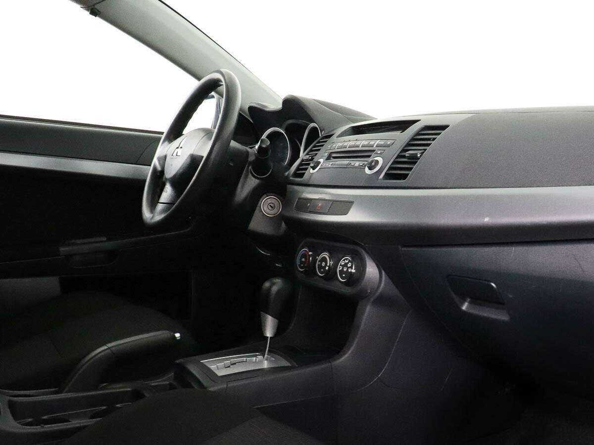 Mitsubishi Lancer, 2011 Фото №6