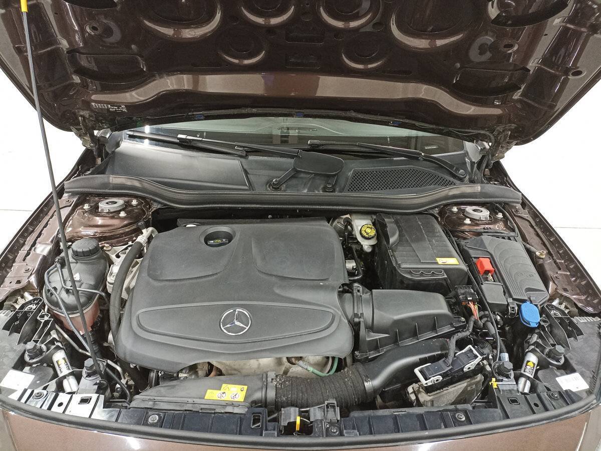 Mercedes-Benz GLA 200, 2015 Фото №9