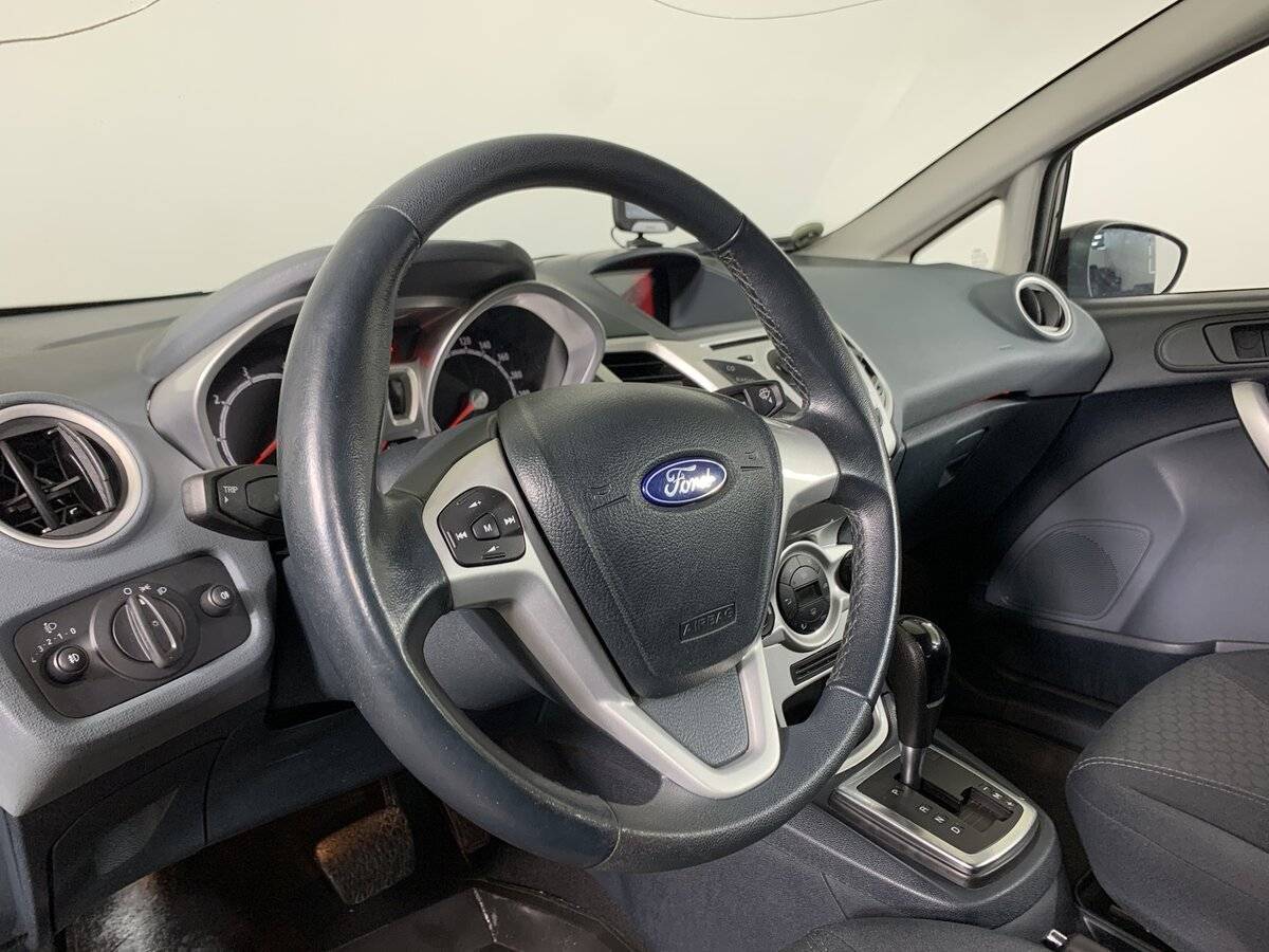Ford Fiesta, 2011 Фото №12