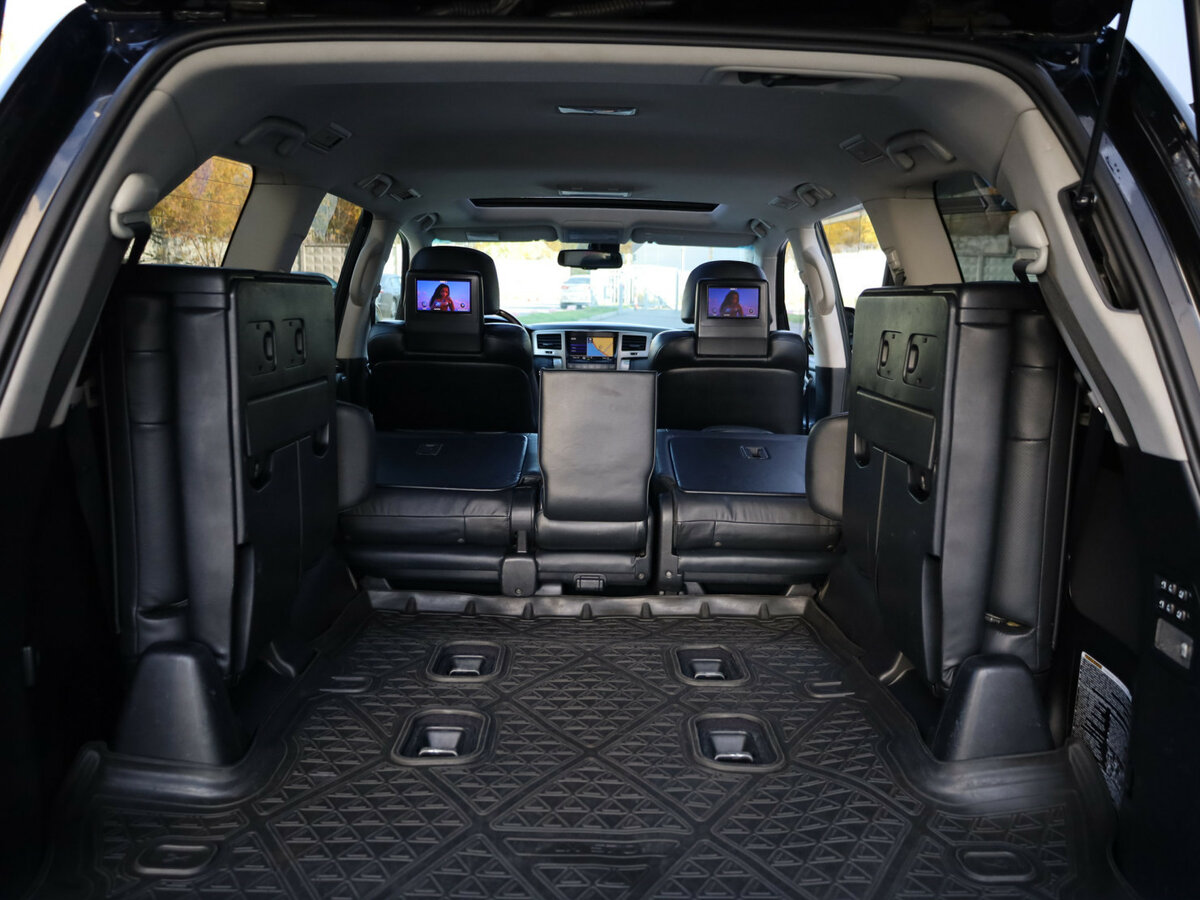 Lexus LX 570 III Рестайлинг, 2012 Фото №14