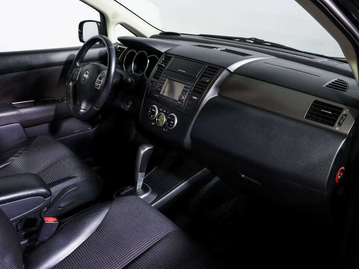 Nissan Tiida, 2012 Фото №9