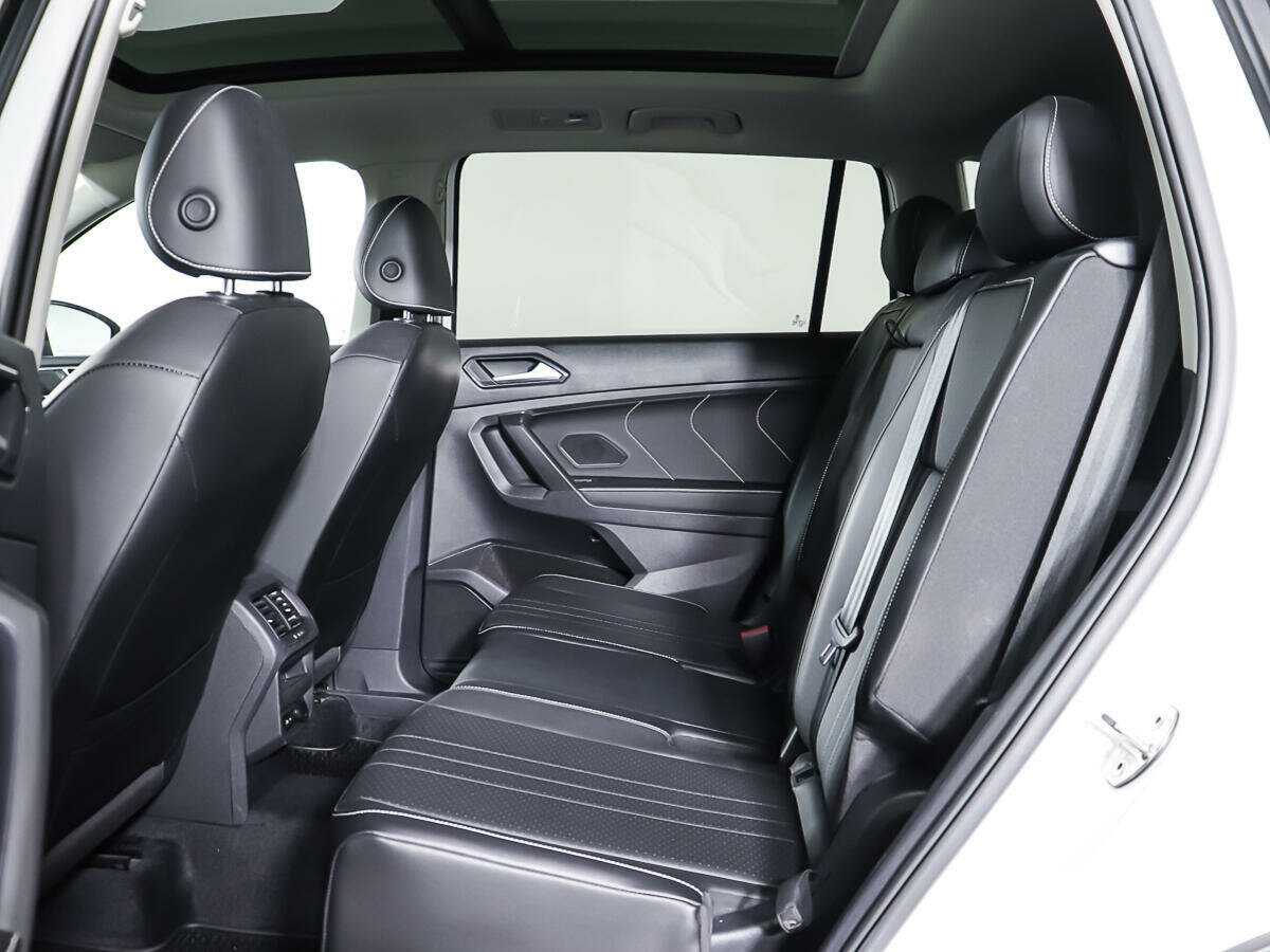 Volkswagen Tiguan, 2022 Фото №10