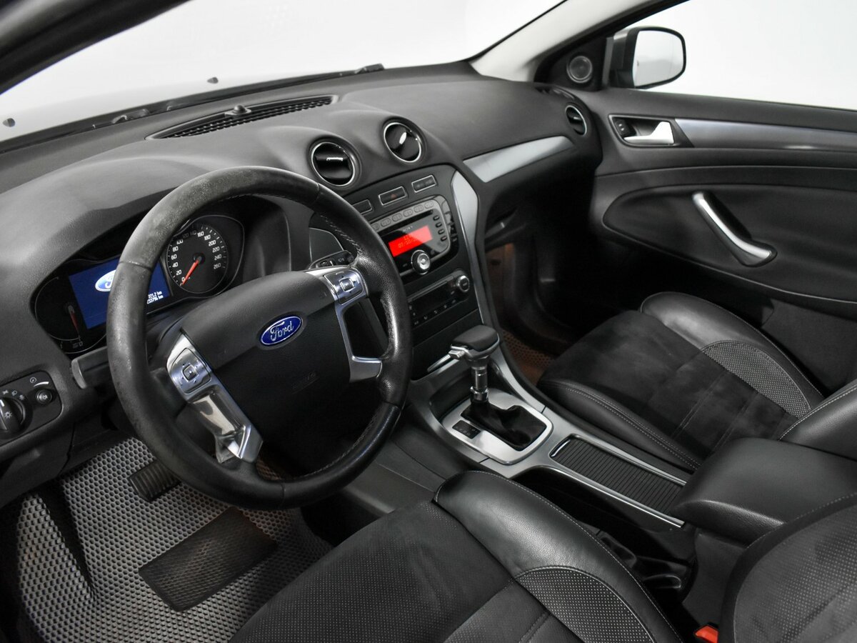 Ford Mondeo IV Рестайлинг, 2011 Фото №7