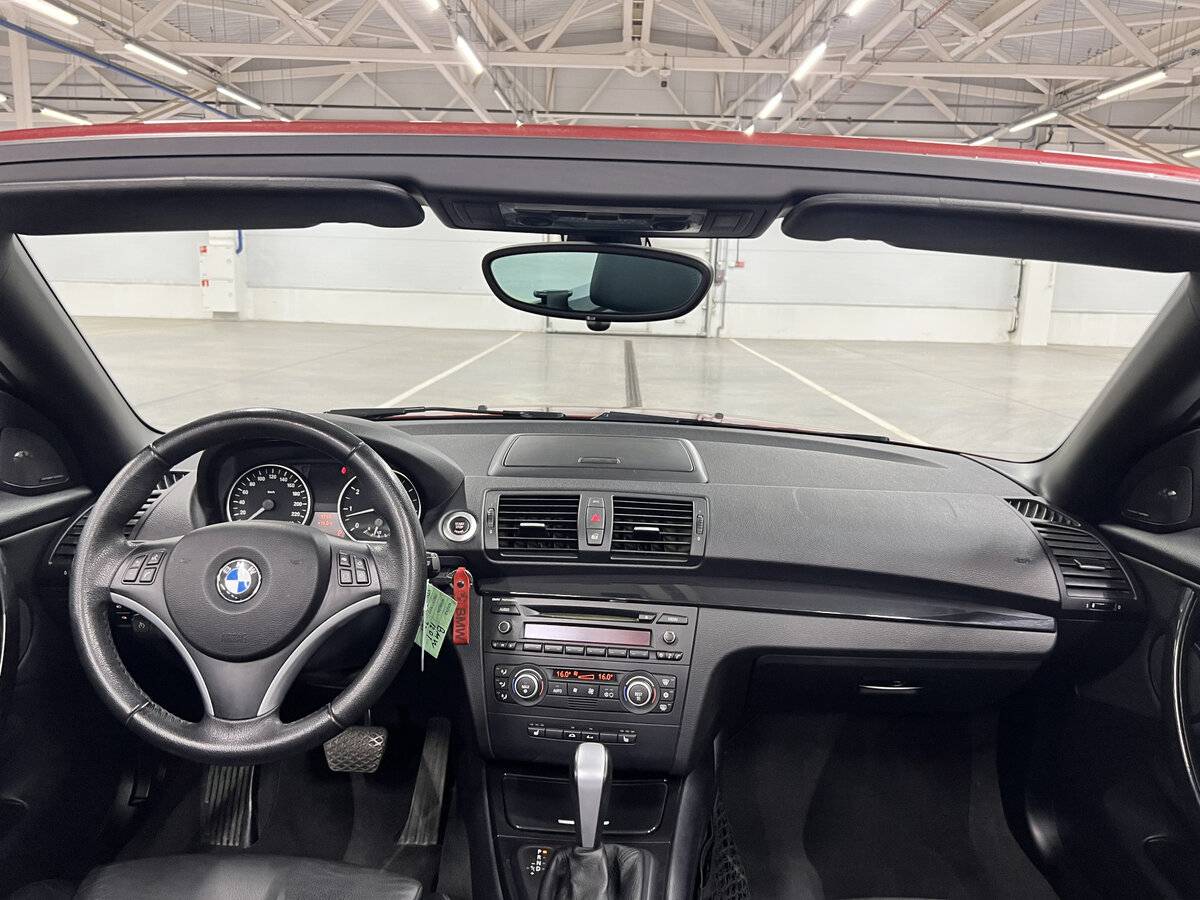 BMW 1 серии 120i I (E81/E82/E87/E88) Рестайлинг, 2008 Фото №13