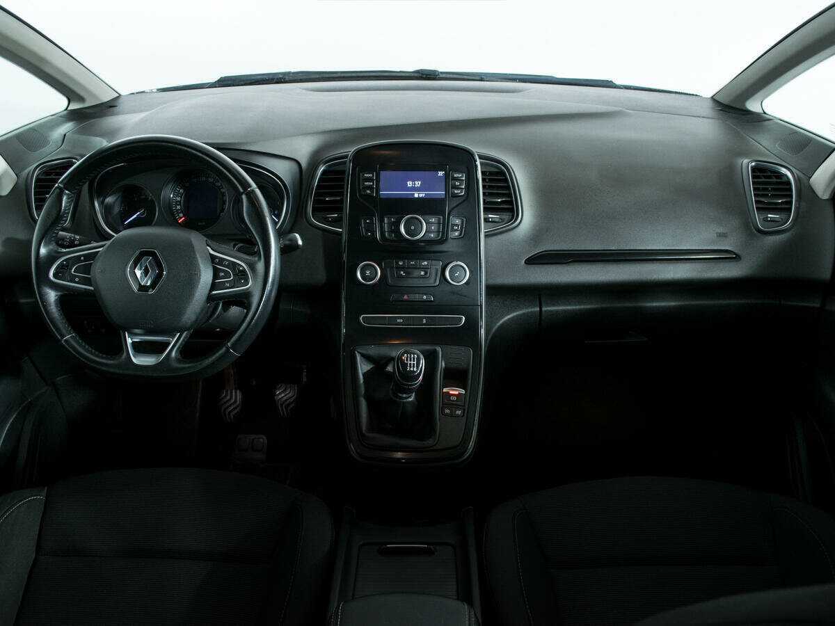 Renault Scenic, 2017 Фото №12