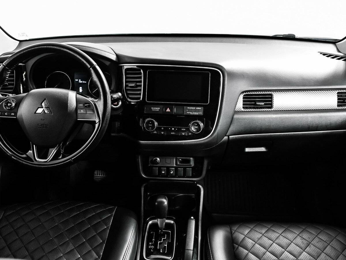 Mitsubishi Outlander, 2018 Фото №11