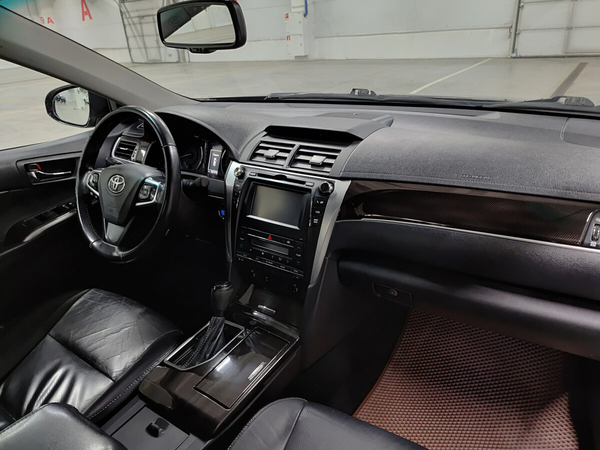 Toyota Camry VII (XV50) Рестайлинг, 2017 Фото №11