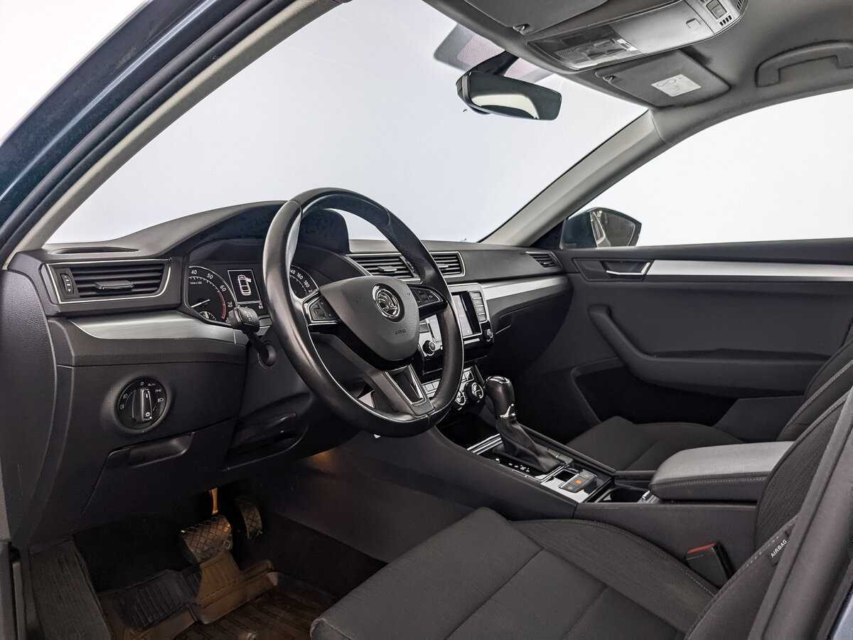 Skoda Superb, 2019 Фото №15