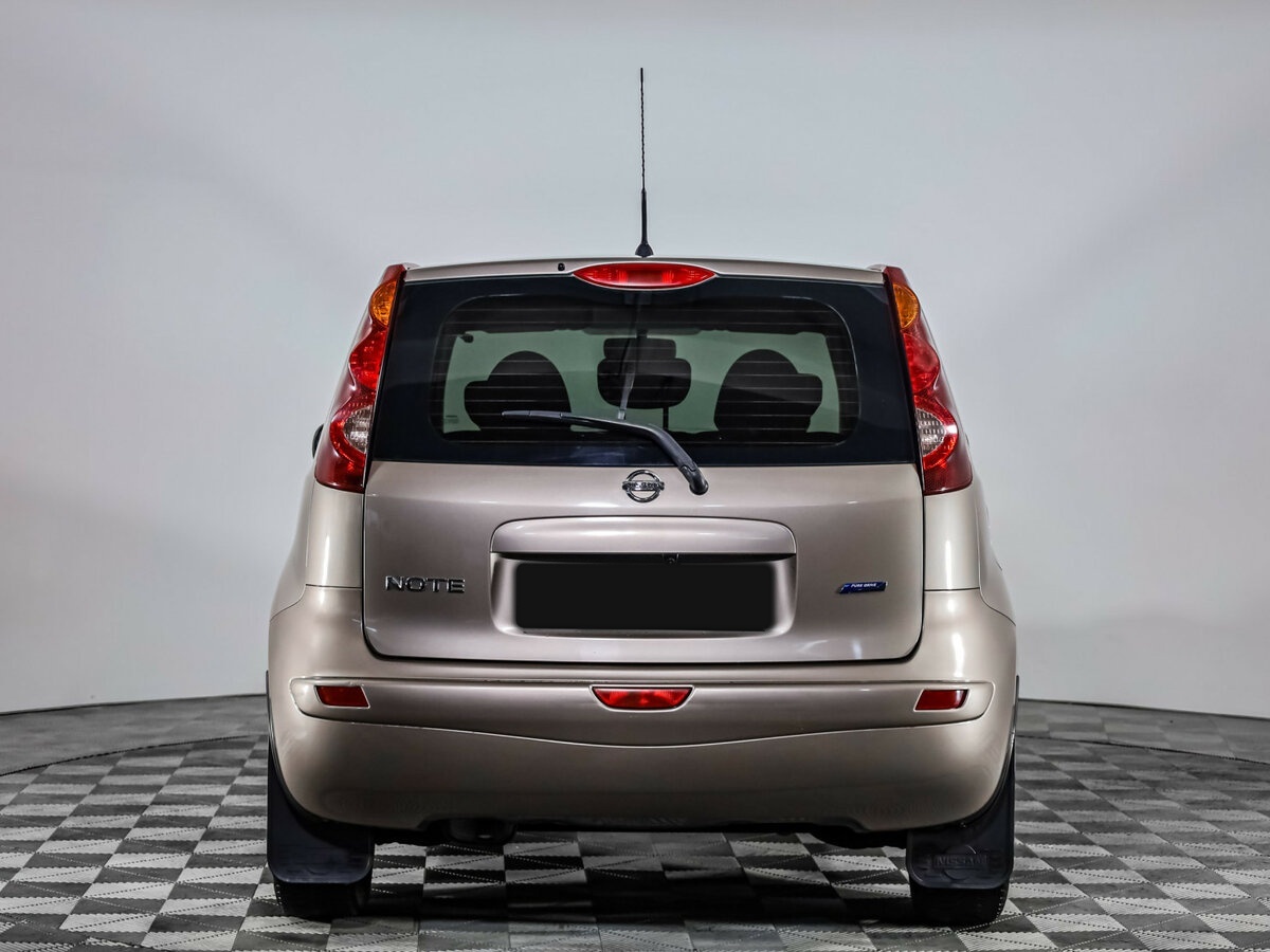 Nissan Note I Рестайлинг, 2010 Фото №5