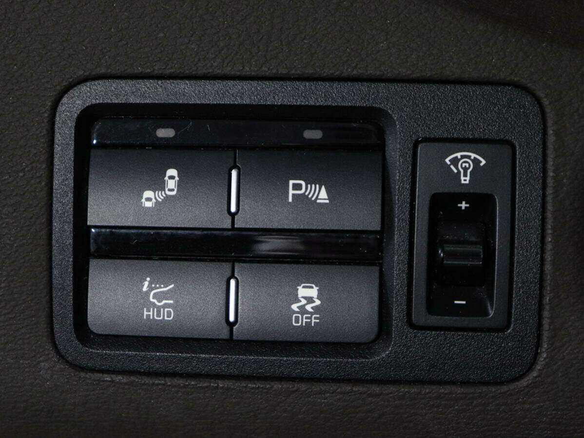 Kia Quoris, 2013 Фото №21