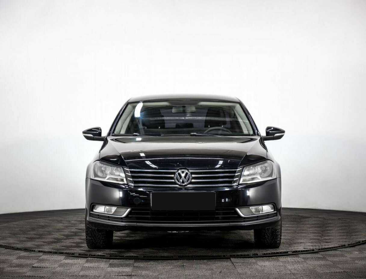 Volkswagen Passat, 2011 Фото №2