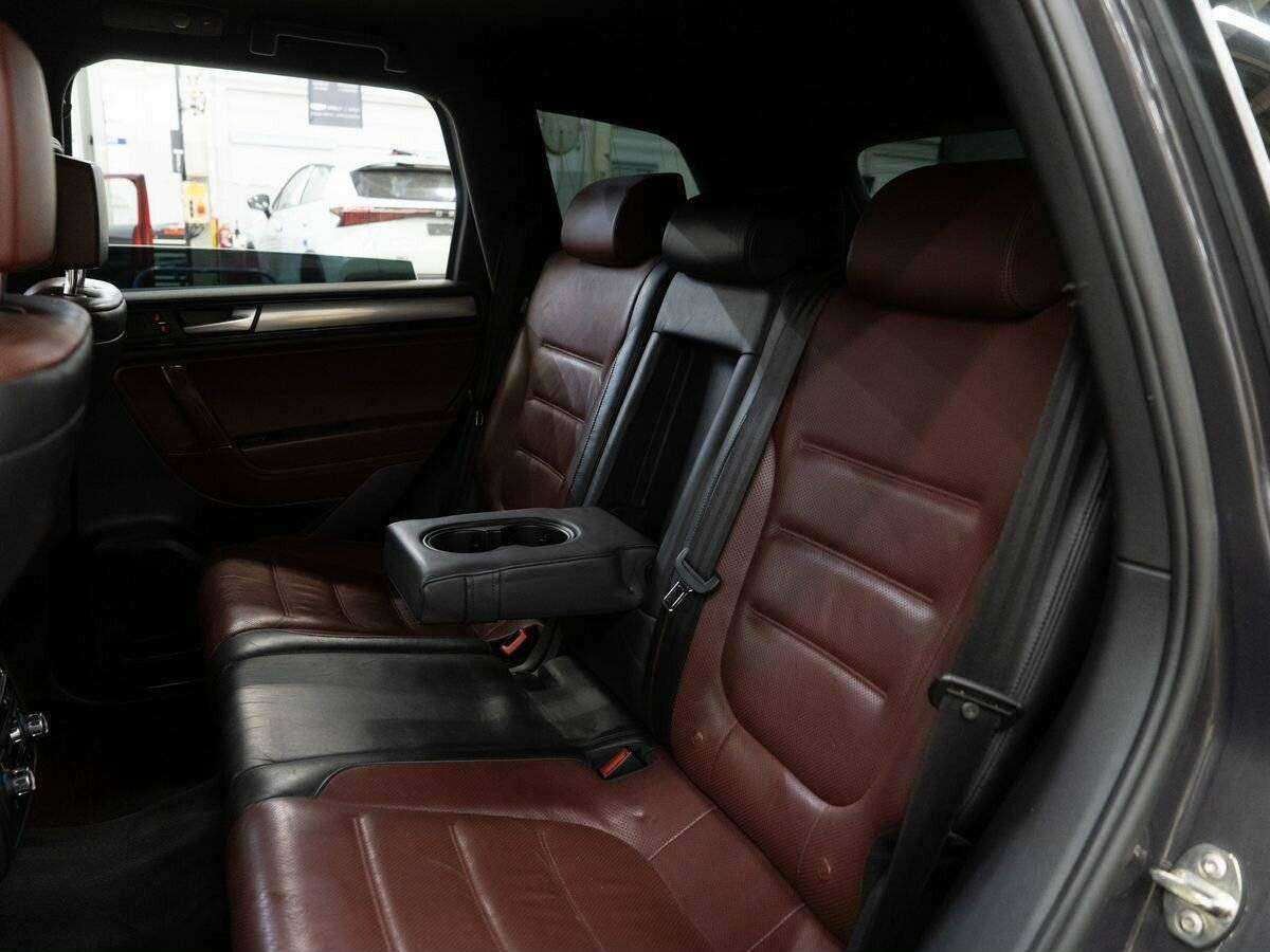 Volkswagen Touareg, 2010 Фото №7