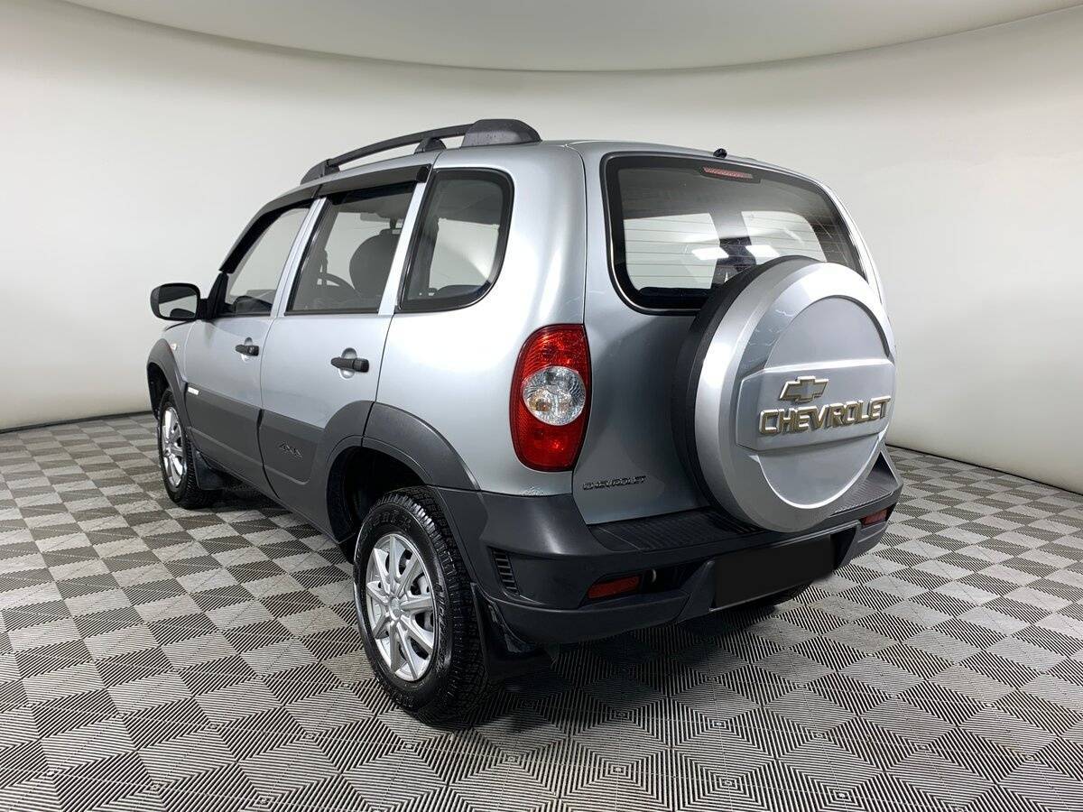 Chevrolet Niva, 2011 Фото №7