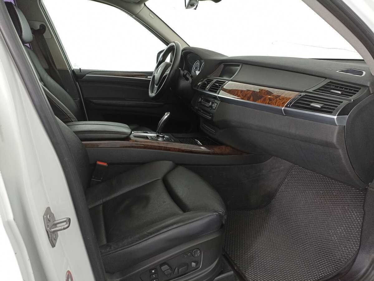 BMW X5 35i, 2013 Фото №11