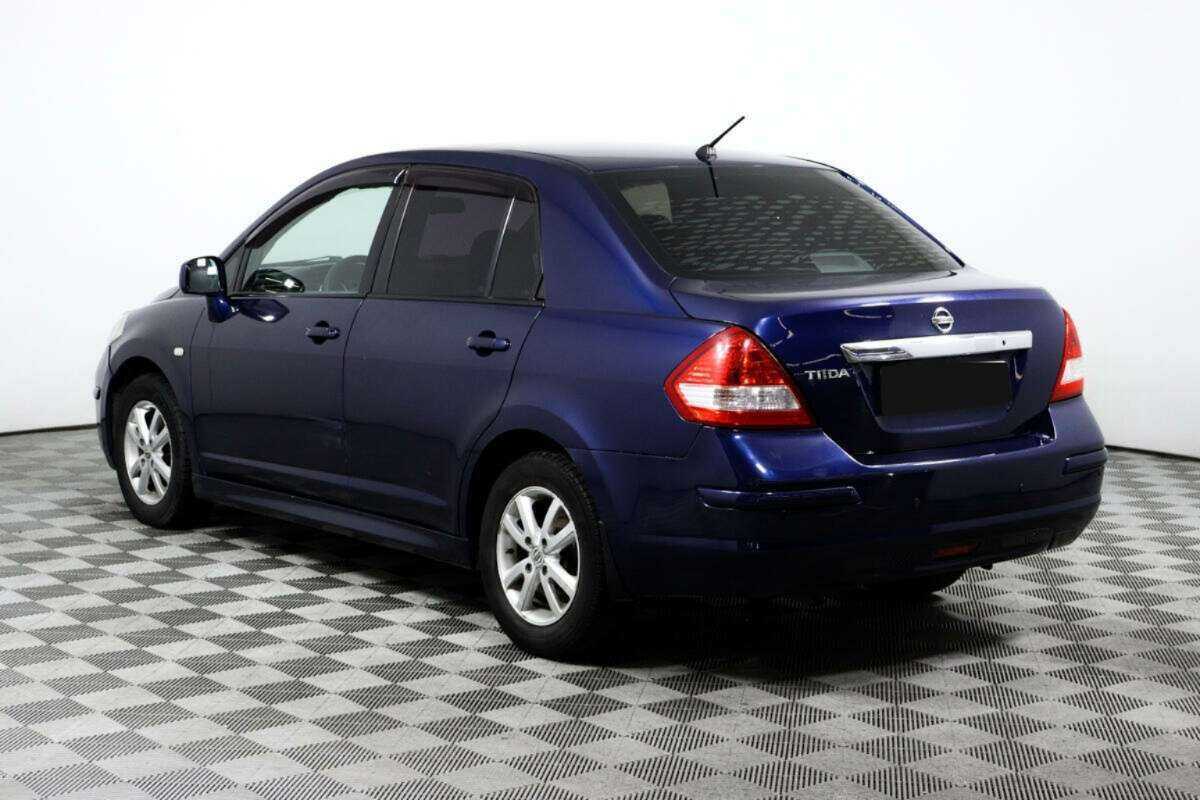 Nissan Tiida, 2010 Фото №7