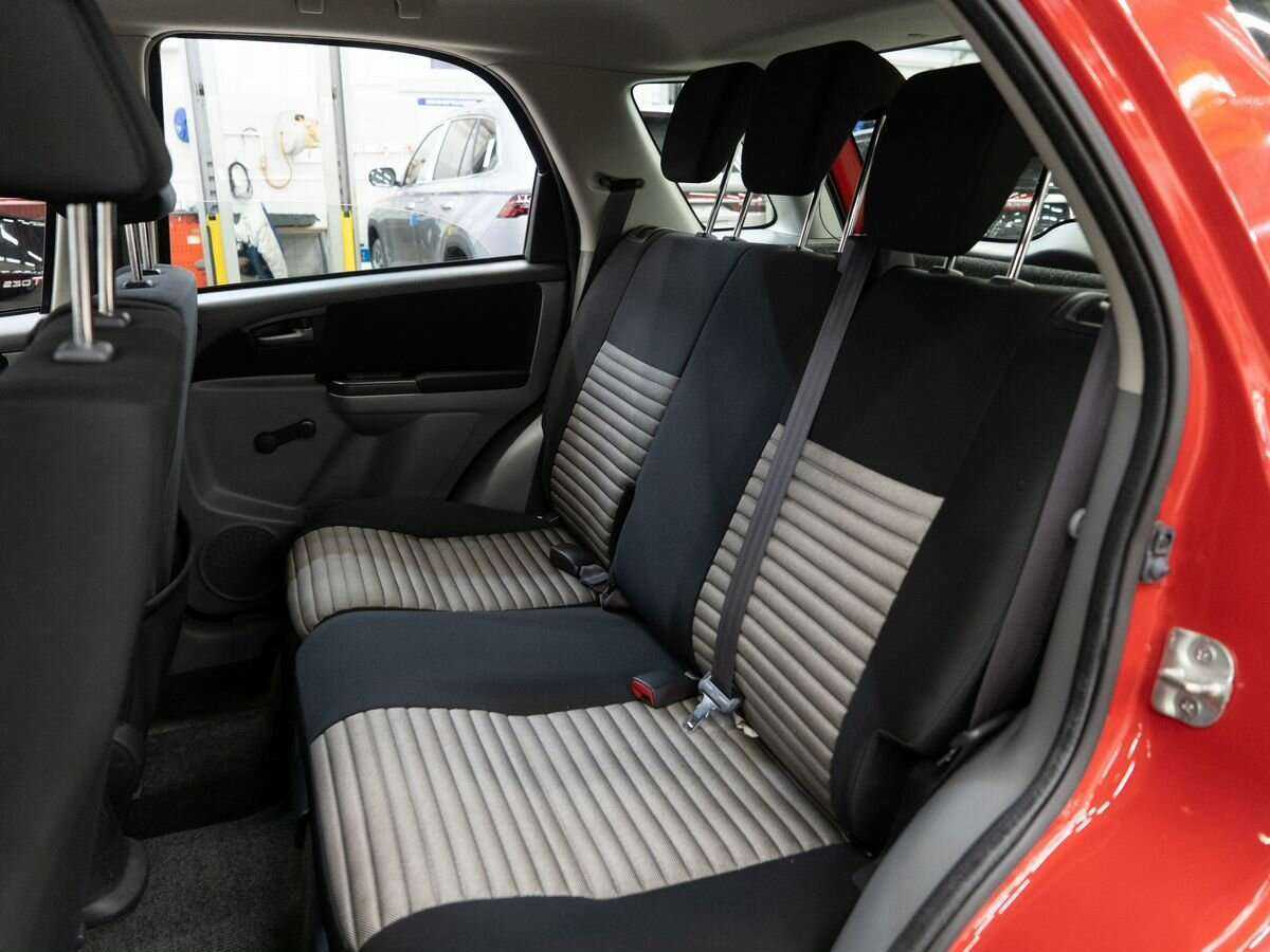 Suzuki SX4, 2010 Фото №7